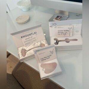 Rose Quartz Facial Tool Set - Gua Sha & Roller